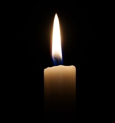candle-2038736_640